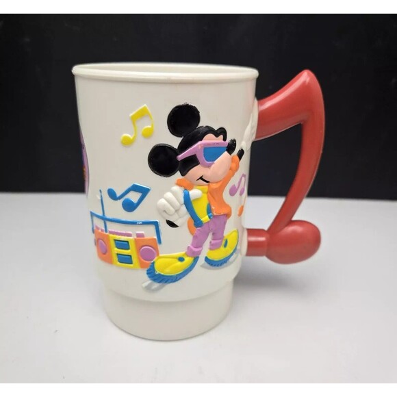 Mickey Mouse Disney World on Ice 3D Mug Cup Plastic Kenneth Feld 20 oz Vintage - Picture 1 of 11